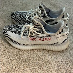 Yeezys 350 V2 Zebra